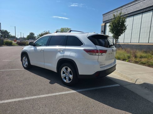 Used 2015 Toyota Highlander Limited image 4