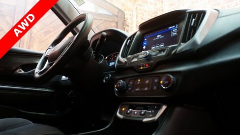 Used 2024 GMC Terrain SLE image 50