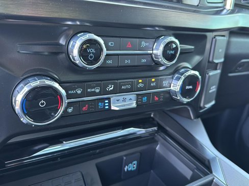 New 2026 Ford F250 Lariat image 24