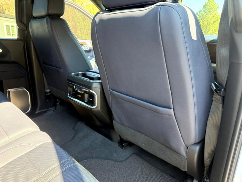 Used 2024 Chevrolet Silverado 3500 High Country w/ Technology Package image 15