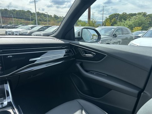 New 2025 Audi Q8 Premium image 11