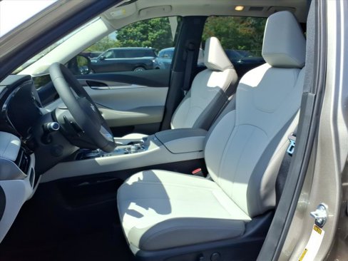 New 2026 INFINITI QX60 Luxe image 4