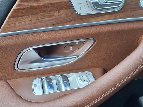 New 2025 Mercedes-Benz GLS 450 4MATIC image 15