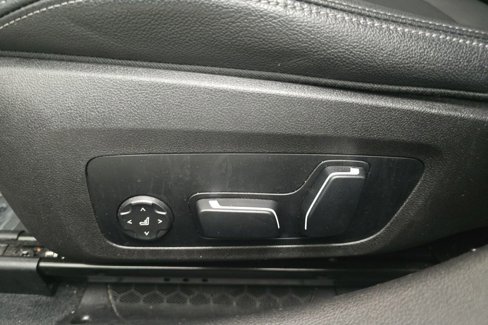 Used 2024 BMW 330i xDrive Sedan image 13