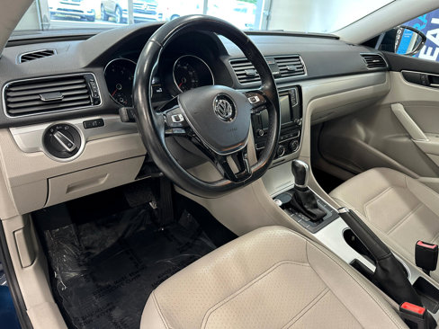 Used 2019 Volkswagen Passat Wolfsburg Edition image 16