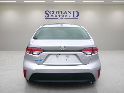 Used 2025 Toyota Corolla LE image 7