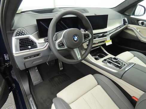 New 2026 BMW X7 xDrive40i w/ Executive Package image 9