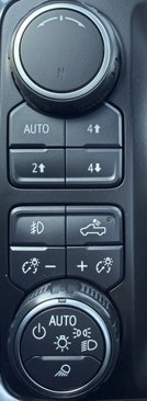 Used 2019 Chevrolet Silverado 1500 LTZ w/ LTZ Premium Package image 38