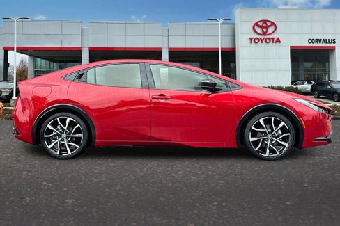 New 2026 Toyota Prius Plug-In Hybrid image 4