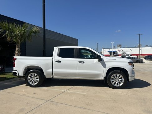 Used 2024 Chevrolet Silverado 1500 Custom image 6
