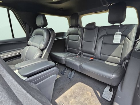 New 2025 Lincoln Navigator Reserve image 26