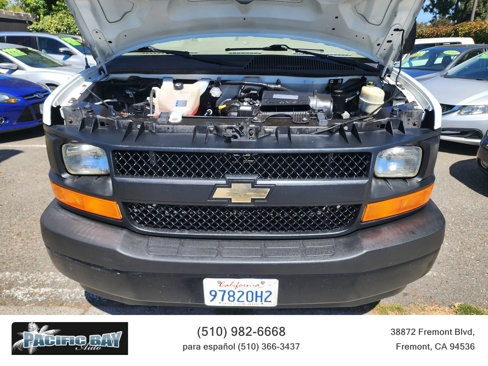 Used 2017 Chevrolet Express 2500 Extended image 10