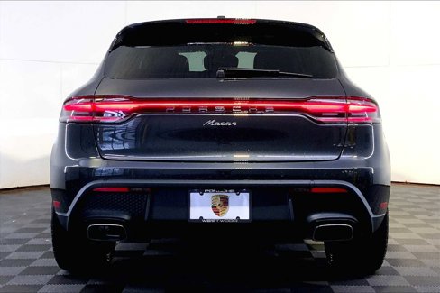 New 2026 Porsche Macan image 6