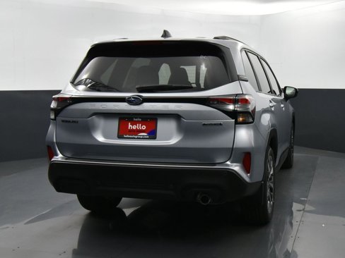 New 2025 Subaru Forester Touring image 31