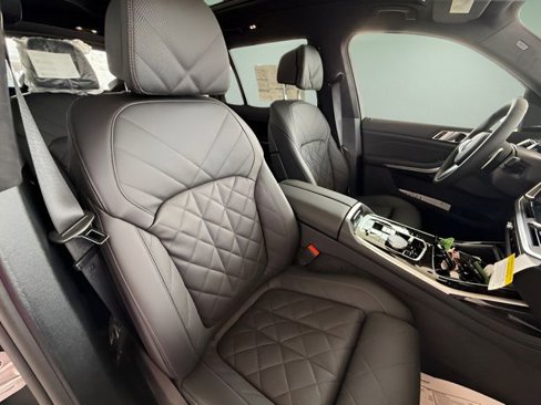 Used 2026 BMW X7 xDrive40i w/ M Sport Package image 36