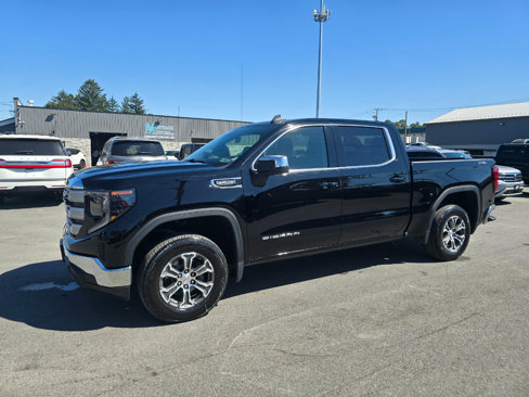 Used 2023 GMC Sierra 1500 SLE w/ X31 Off-Road Package image 2