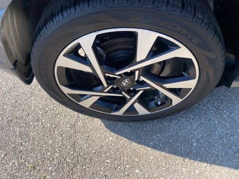 Used 2022 Hyundai Kona Limited image 31