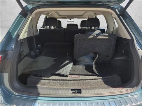 Used 2019 Volkswagen Tiguan SE image 27