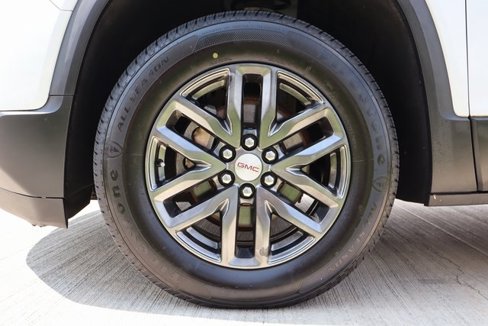 Used 2019 GMC Acadia SLT image 25