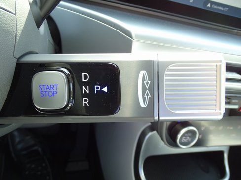 New 2026 Hyundai Ioniq 9 SEL image 16