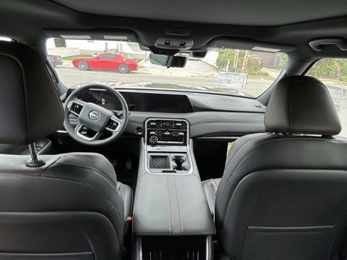 New 2026 Nissan Armada Platinum image 6