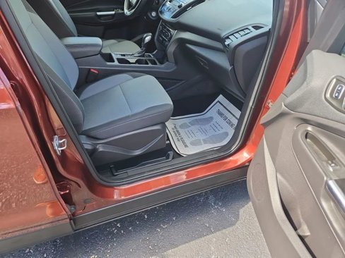 Used 2018 Ford Escape SE image 7