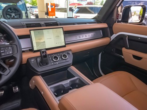 New 2025 Land Rover Defender 110 V8 image 24