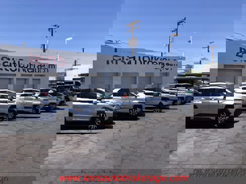 Used 2023 Toyota Corolla Cross AWD Hybrid image 9