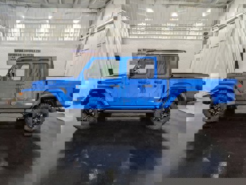 New 2025 Jeep Gladiator Sport image 2