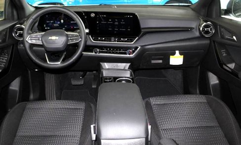 New 2026 Chevrolet Equinox LT image 13