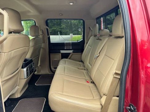 Used 2017 Ford F250 Lariat w/ Chrome Package image 14