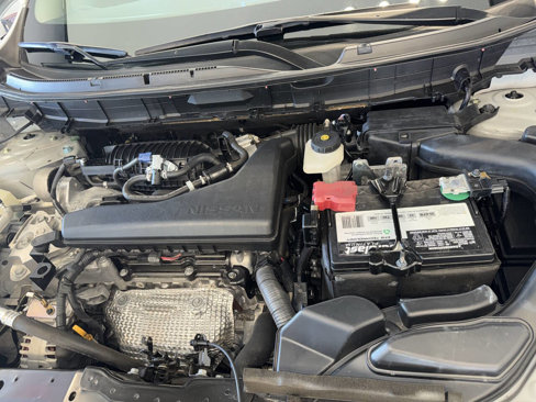 Used 2018 Nissan Rogue S image 41