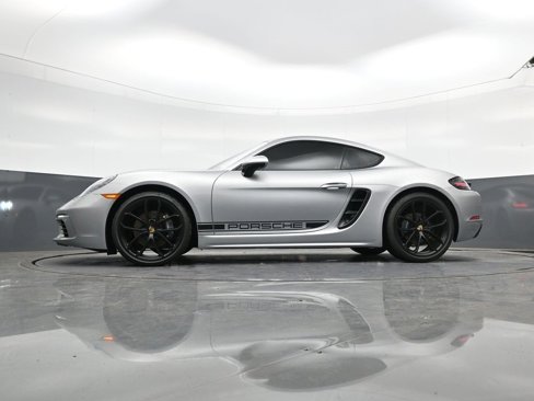 Used 2024 Porsche 718 Cayman image 21
