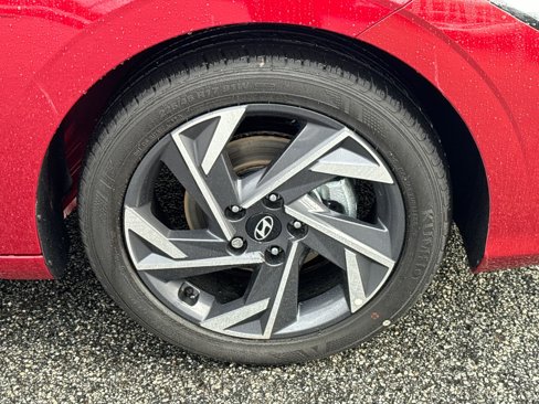 Certified 2025 Hyundai Elantra SEL image 12