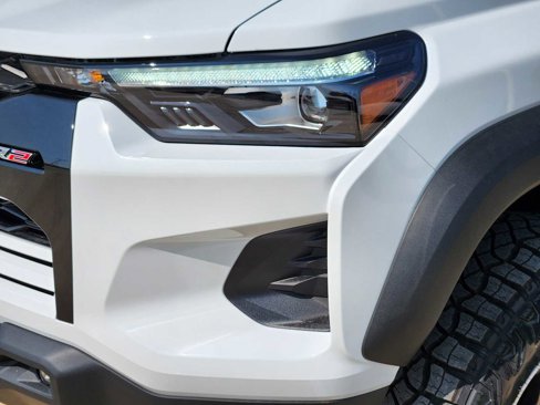 New 2026 Chevrolet Colorado ZR2 w/ Technology Package image 6