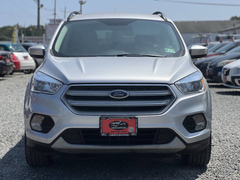 Used 2018 Ford Escape SE image 2
