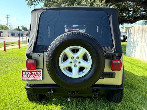 Used 2005 Jeep Wrangler X w/ Tire & Wheel Group (Ecco) image 10