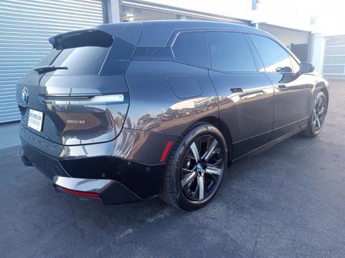 Certified 2022 BMW iX xDrive50 w/ Sport Package image 6