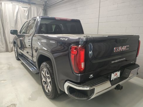 Certified 2022 GMC Sierra 1500 SLT w/ SLT Convenience Package image 19