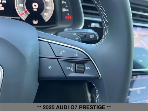 New 2025 Audi Q7 3.0T Prestige image 18