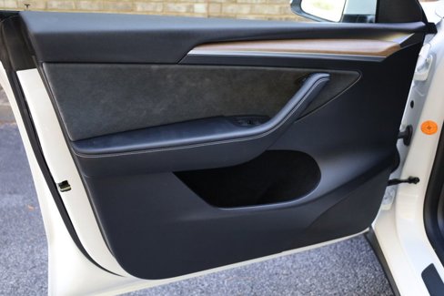 Used 2023 Tesla Model Y Long Range image 13