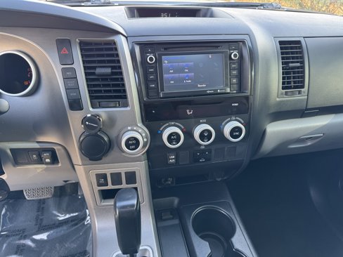 Used 2014 Toyota Sequoia SR5 image 19