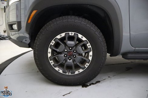 Used 2025 Nissan Frontier PRO-4X w/ Pro Premium Package image 12