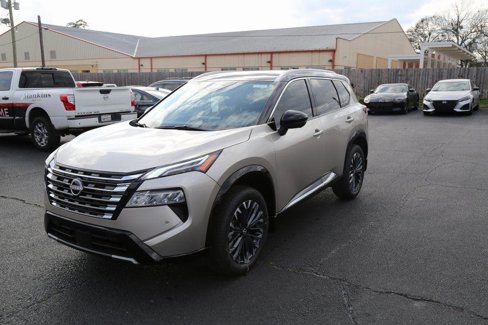 New 2025 Nissan Rogue Platinum w/ Tech Package image 1