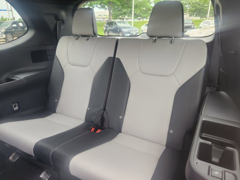 New 2025 Lexus TX 500h AWD image 21