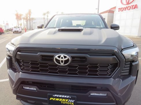 New 2025 Toyota Tacoma TRD Sport image 5