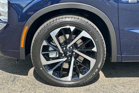 New 2025 Mitsubishi Outlander SEL image 26