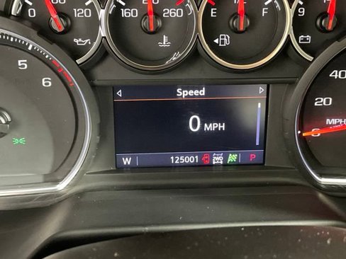 Used 2021 Chevrolet Tahoe RST image 3