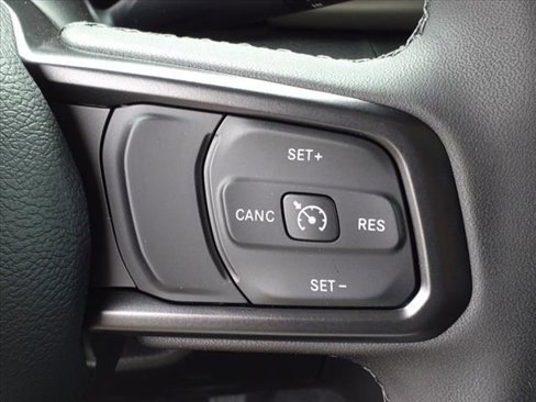 New 2023 Jeep Gladiator Willys image 17