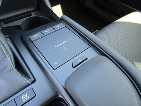 Used 2019 Lexus ES 300h image 27